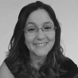 Cliente - Victória Louzada